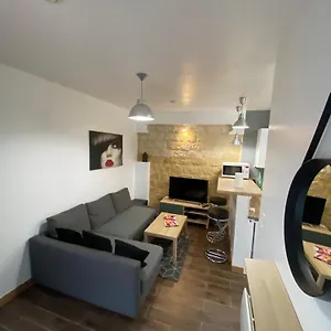 Agreable In Montmartre Apartment