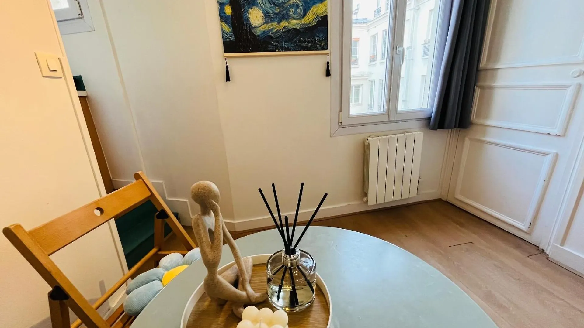 Dream Dwell Paris- 650M To Notre Dame Apartment Near Odeon contacts